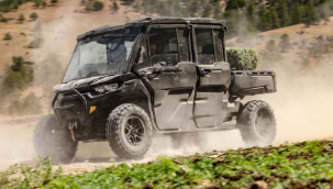 2024 Can-Am Defender MAX Lone Star CAB