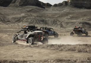 2025 Can-Am Maverick R MAX X rs With SMART-SHOX