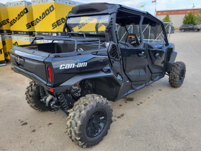2025 Can-Am Defender X mr HD10
