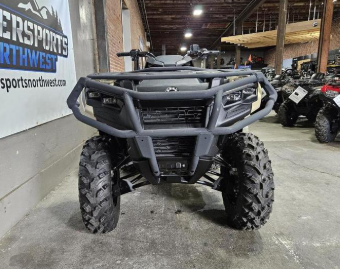 2026 Can-Am Outlander™ Pro HD7. Photograph shows the 2025 model.