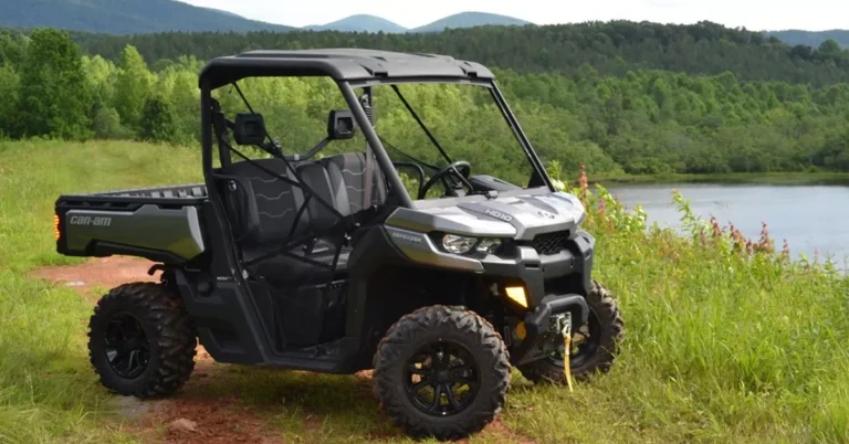2017 Can-Am Defender HD10