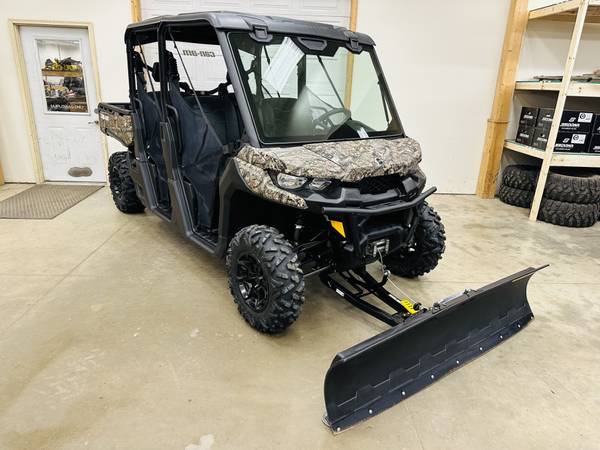 2019 Can-Am Defender MAX HD8