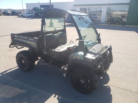 2013 John Deere Gator™ XUV 4×4 825i Power Steering