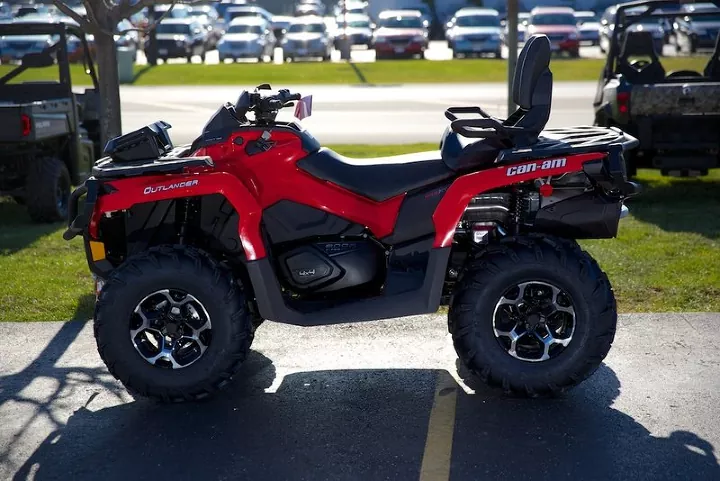 2014 Can-Am Outlander™ 800R