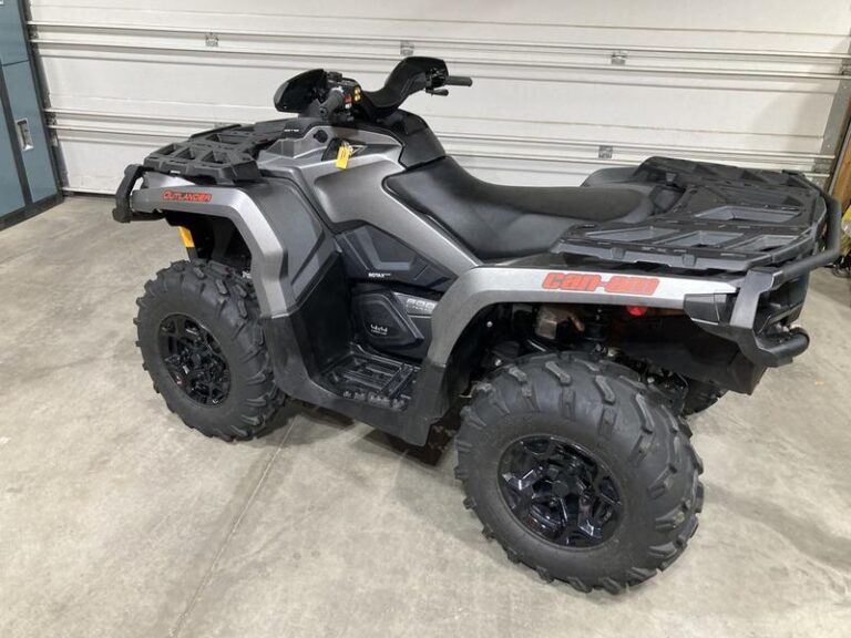 2015 Can-Am Outlander™ MAX 800R DPS
