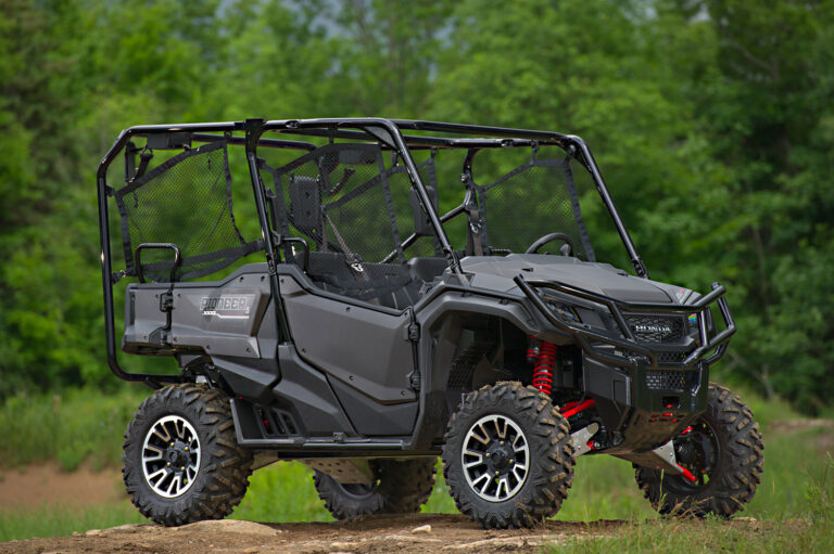 2017 Honda Pioneer 1000 LE