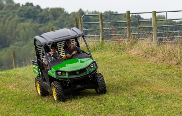 2017 John Deere Gator™ XUV560 S4