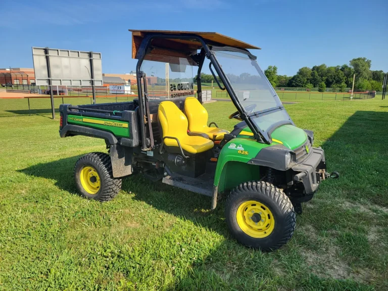 2017 John Deere Gator™ XUV625i