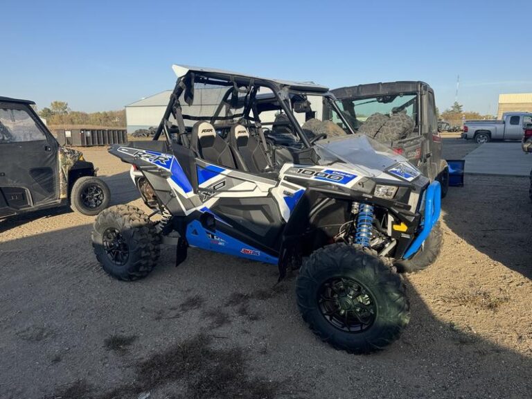 2017 Polaris GENERAL™ 1000 EPS White Lightning