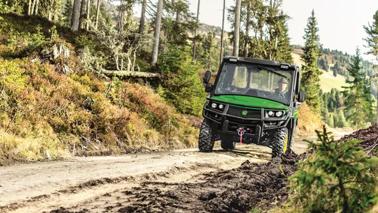 2018 John Deere Gator™ XUV865M HVAC
