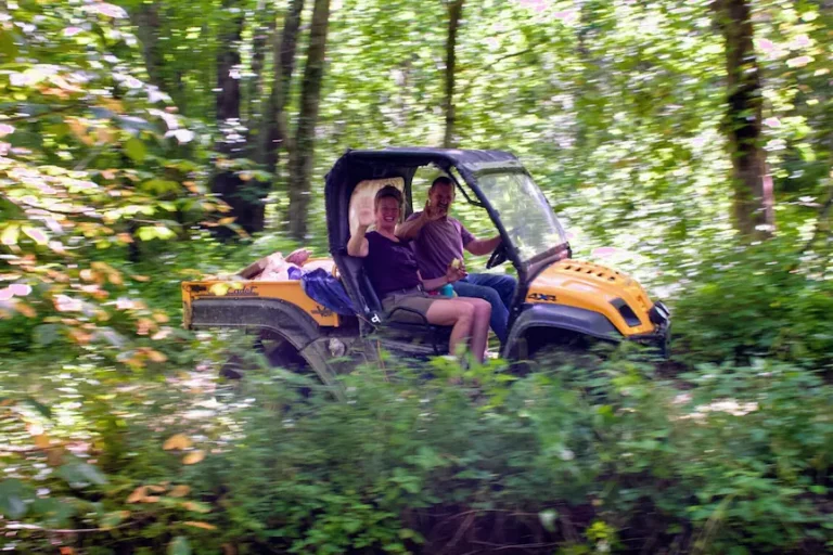 2020 Cub Cadet Volunteer™ 4×4 EFI