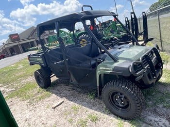 2020 John Deere Gator™ XUV825M S4