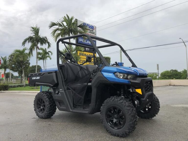 2021 Can-Am Defender HD8