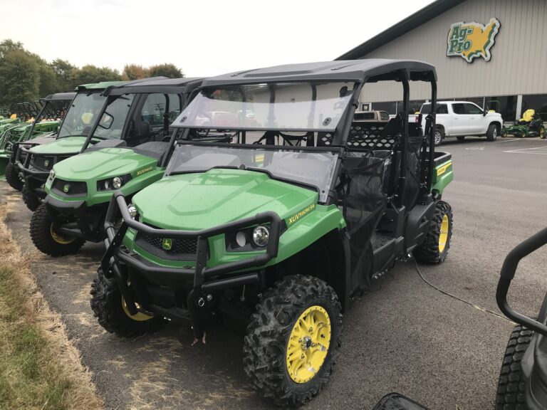 2022 John Deere Gator™ XUV590E S4