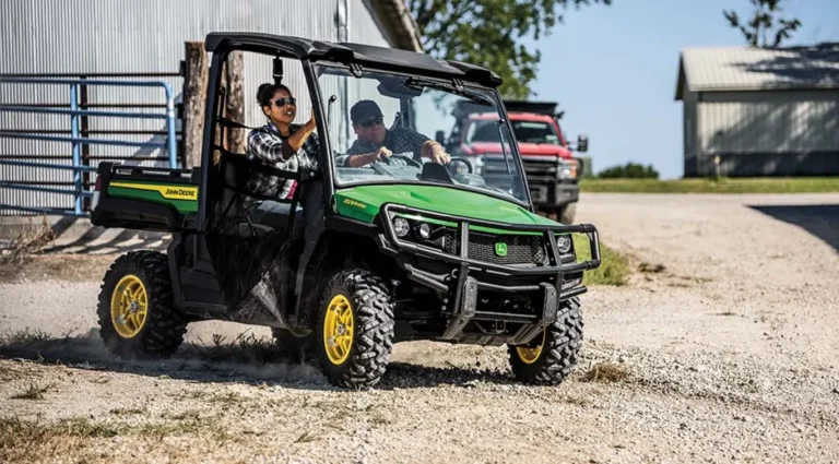 2022 John Deere Gator™ XUV835M Base