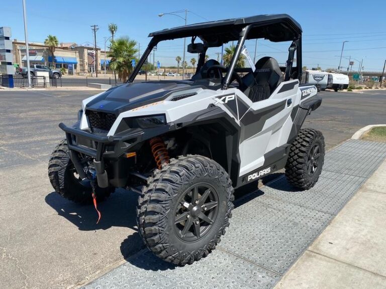 2022 Polaris GENERAL® XP 1000 Deluxe