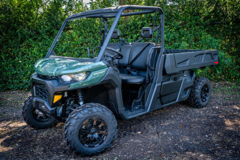 2023 Can-Am Defender PRO DPS HD10