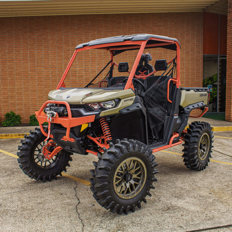 2023 Can-Am Defender X mr HD10