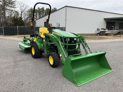 2023 John Deere Gator™ XUV590E Base