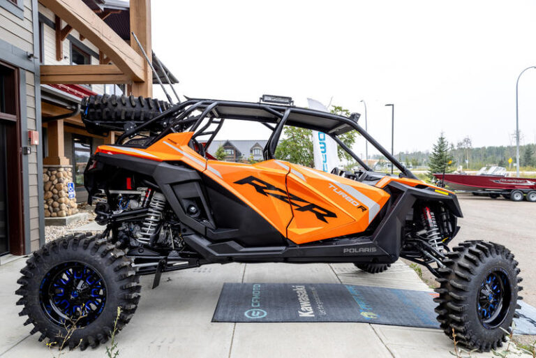 2023 Polaris RZR Turbo R Ultimate